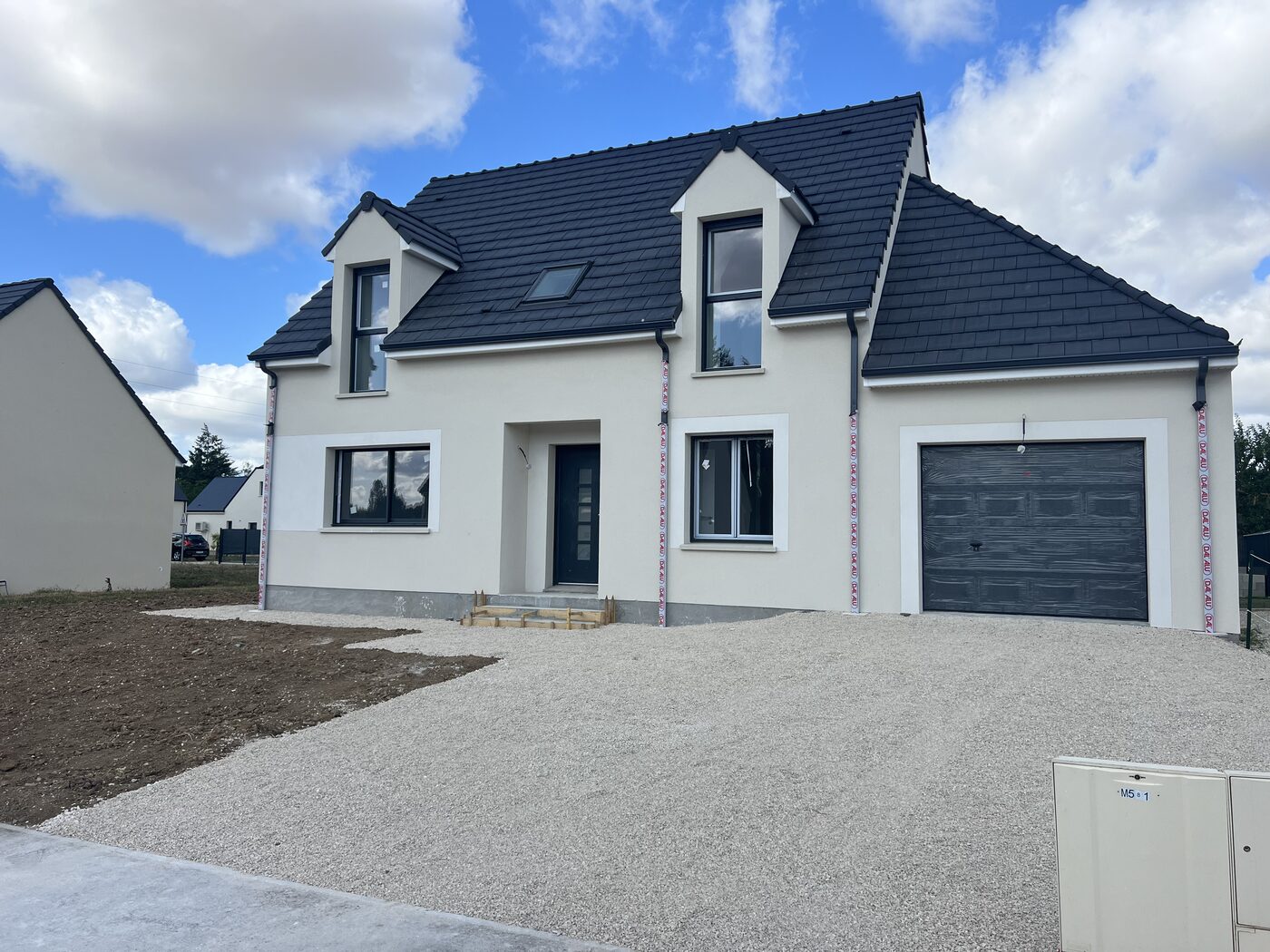 Maison individuelle construite à Darvoy dans le Loiret par Maisons Lemée
