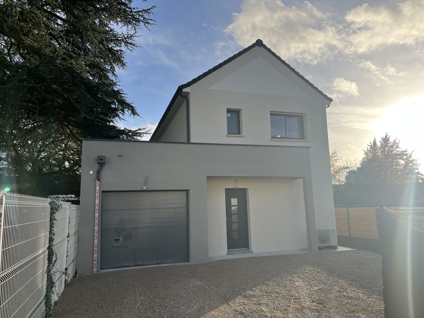 Maison individuelle construite à Saint-Jean-de-la-Ruelle dans le Loiret par Maisons Lemée